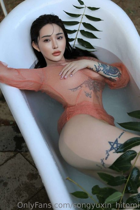 Hitomi Songyuxin