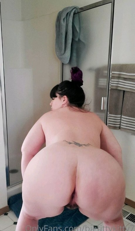 Bigtittykitty7