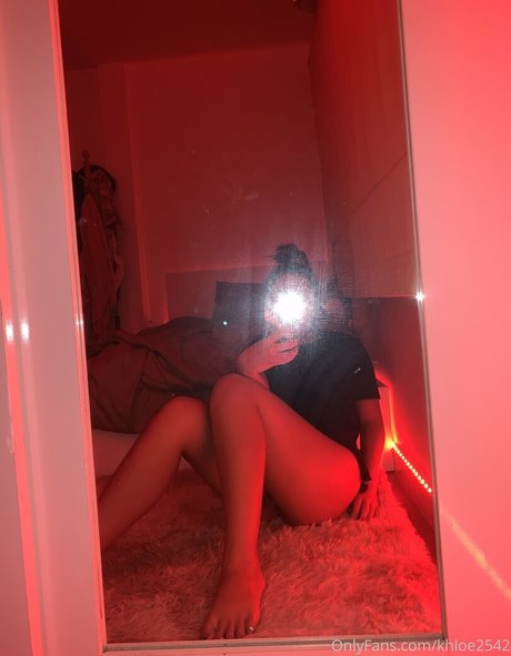 Khloe2542