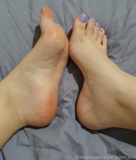 Alyxiskittenfree