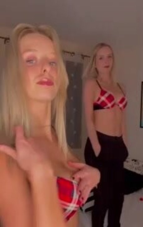 Twinsblonde