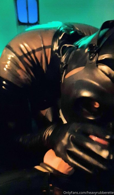 Heavyrubberette