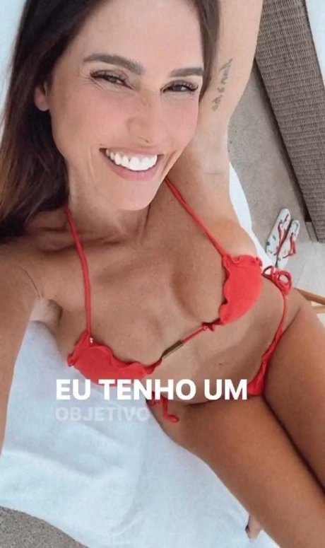 Deborah Secco