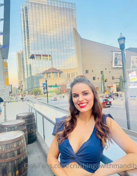 Crushingitwithmandib