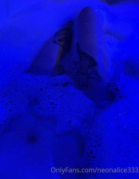 Neonalice333