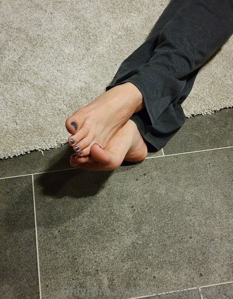 Favorablefeet11