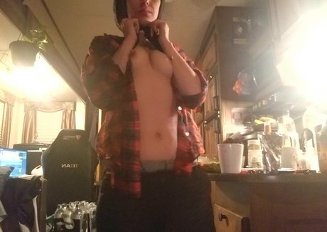 Snaggletoothcostumes