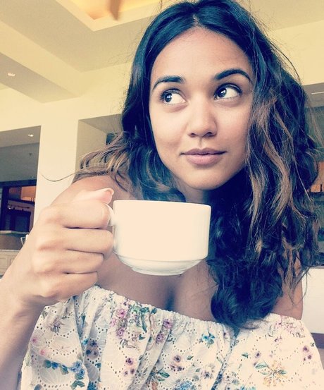 Summer Bishil