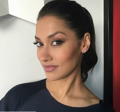 Janina Gavankar