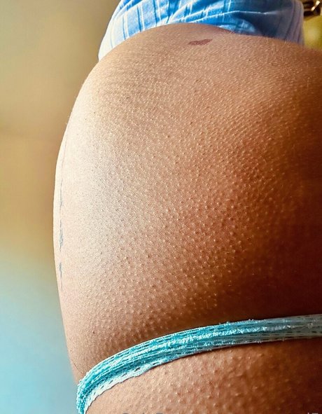 Nacktes geleaktes OnlyFans-Foto von Queen Red