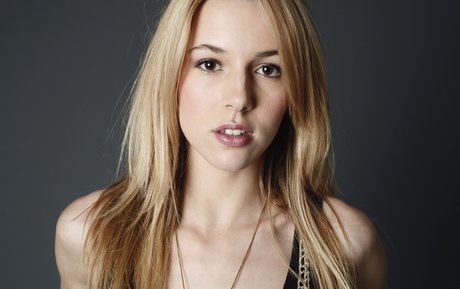 Alona Tal