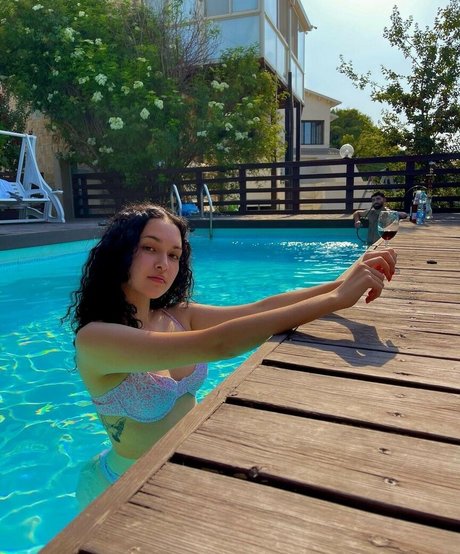 Nacktes geleaktes OnlyFans-Foto von Emilycos