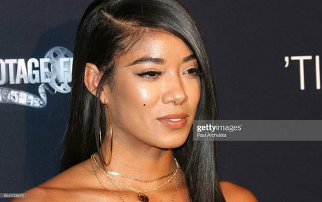 Mila J