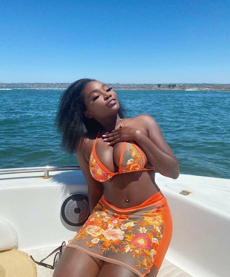 Nacktes geleaktes OnlyFans-Foto von Osa Lovely