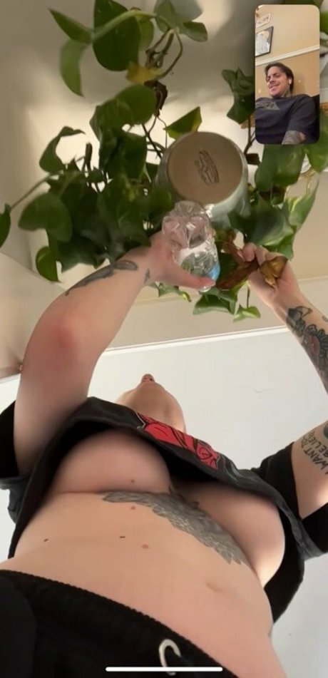 Nacktes geleaktes OnlyFans-Foto von Wesley Fox