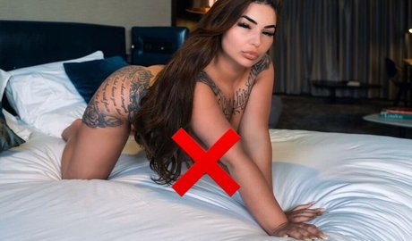 Nacktes geleaktes OnlyFans-Foto von Louisemcnamara