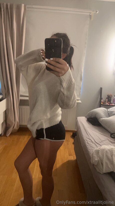 Nacktes geleaktes OnlyFans-Foto von Xtraalltjoline