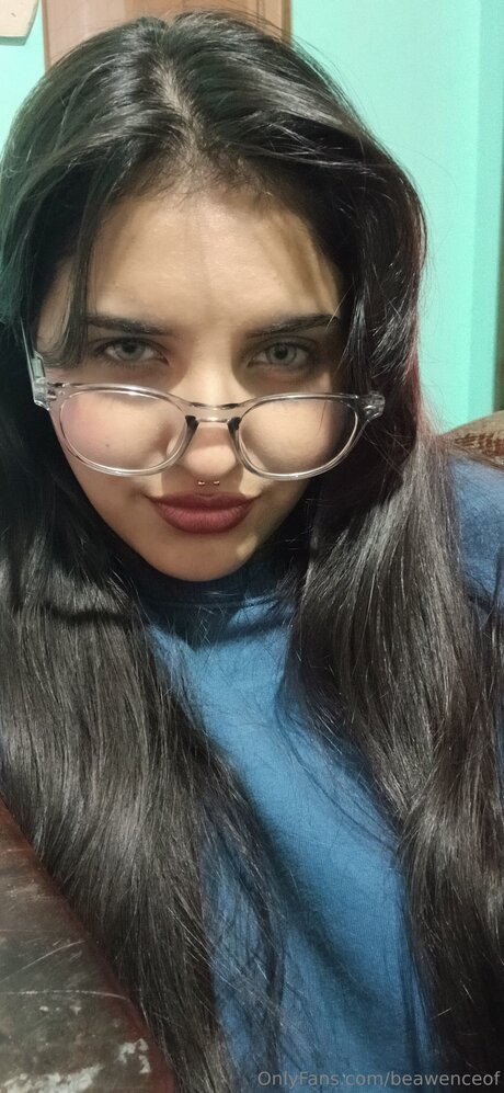 Nacktes geleaktes OnlyFans-Foto von Beawenceof