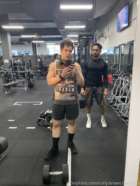 Curly Brown Hairdude