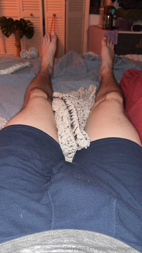 Slimcollegeboy