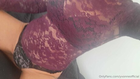 Yvonneofficial