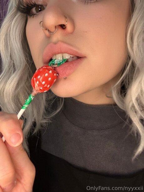 Nacktes geleaktes OnlyFans-Foto von Nyyxxii