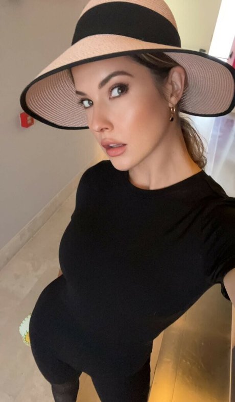 Amanda Cerny