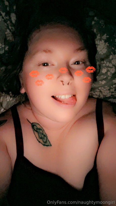 Naughtymoongirl