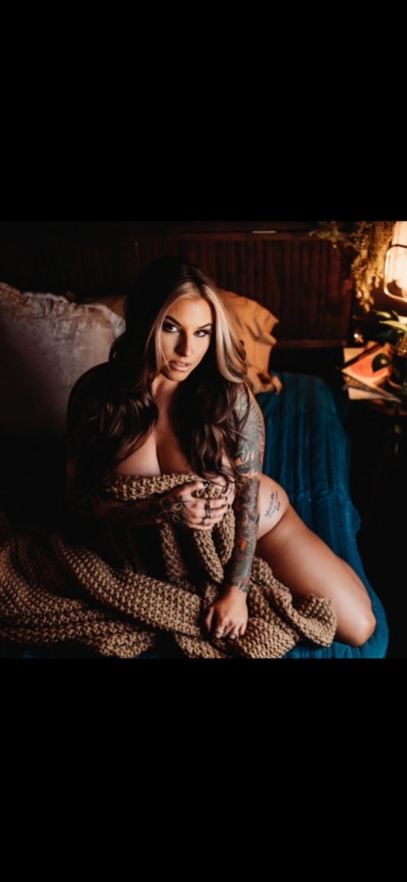 Simplyuncovered Jessie P