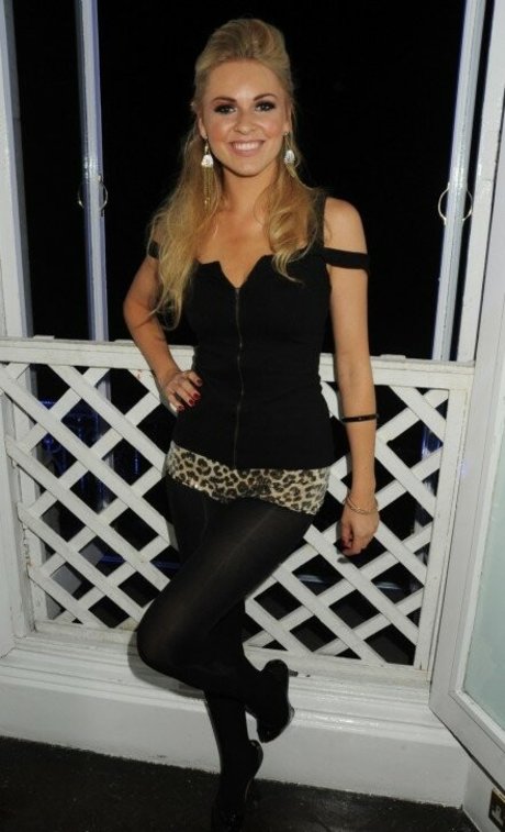 Nacktes geleaktes OnlyFans-Foto von Zoe Salmon