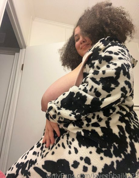 Kweenbailey23