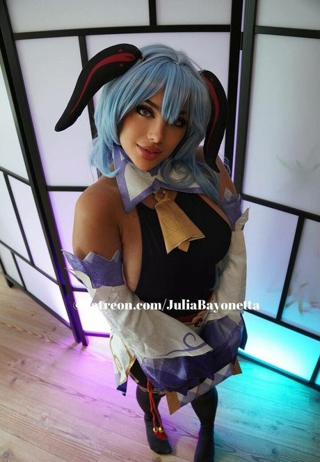 Julia Bayonetta