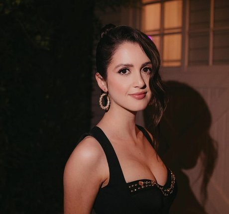 Laura Marano