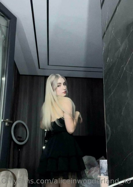 Aliceinwonderlandxo