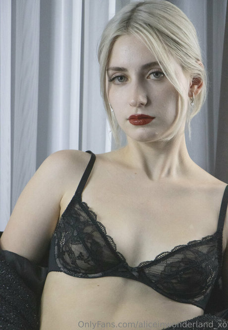 Aliceinwonderlandxo