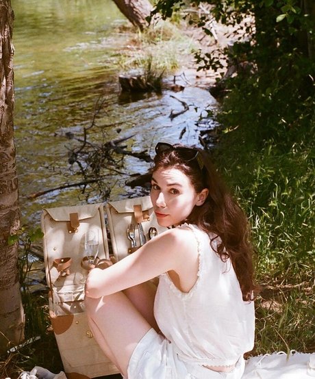 Grace Caroline Currey