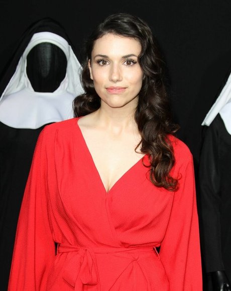 Grace Caroline Currey