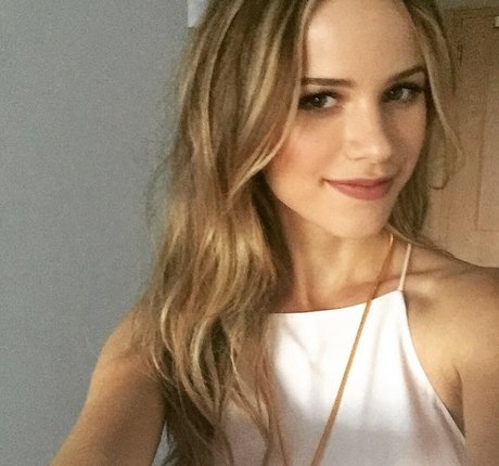 Halston Sage