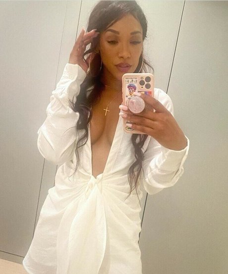 Candice Patton