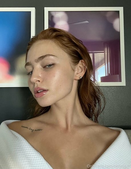 Nacktes geleaktes OnlyFans-Foto von Renata Ri