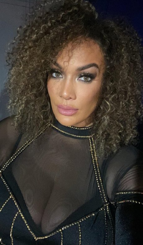 Nia Jax