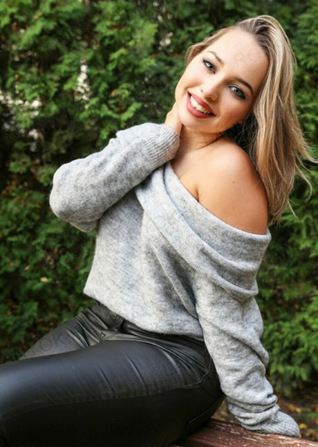 Vivi Cica And Kandur Bandi