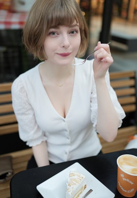 Ella Freya
