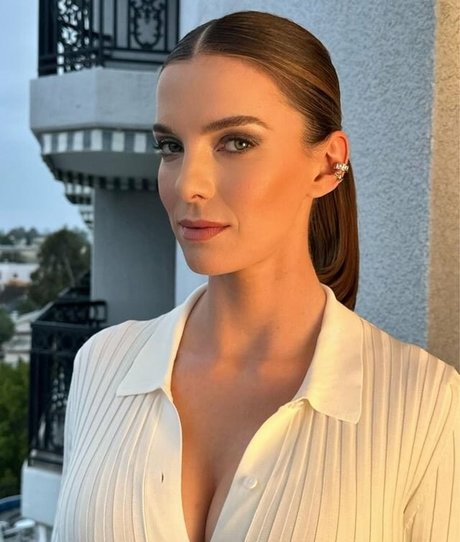 Betty Gilpin
