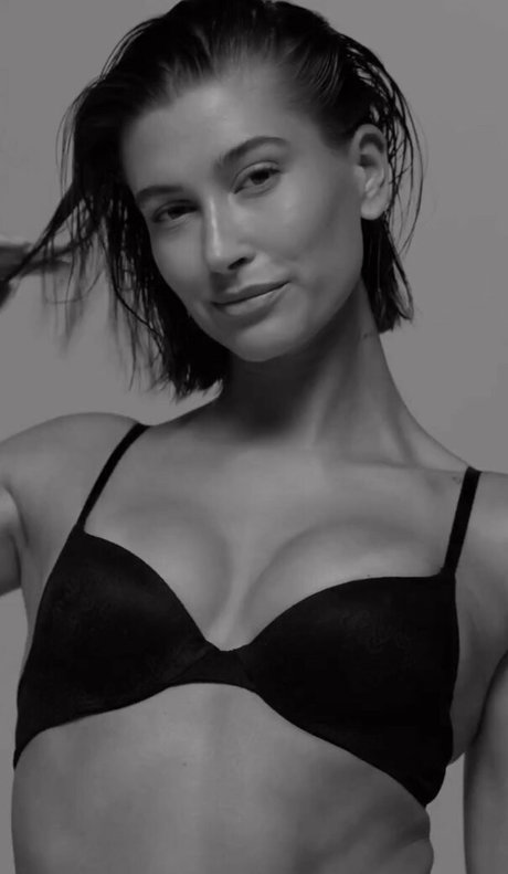 Hailey Baldwin Bieber