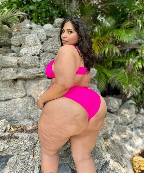 Curvygirlteam