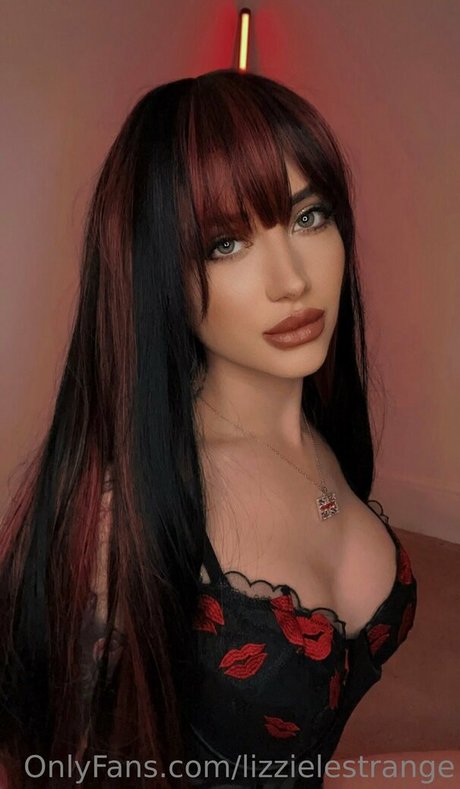 Lizzie Le Strange