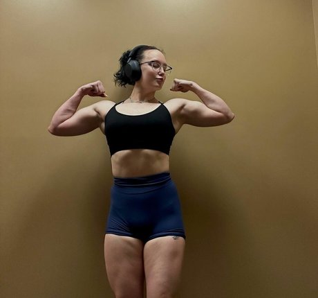 Musclemommy002