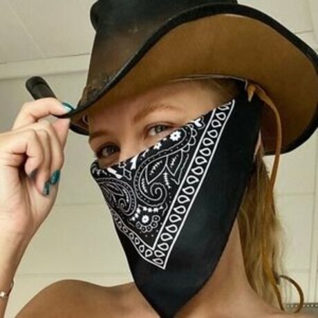 Missbunda  Suki Bryan