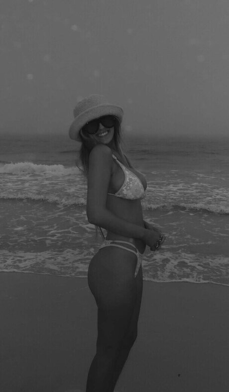 Madeline Hope  Hadelinemope